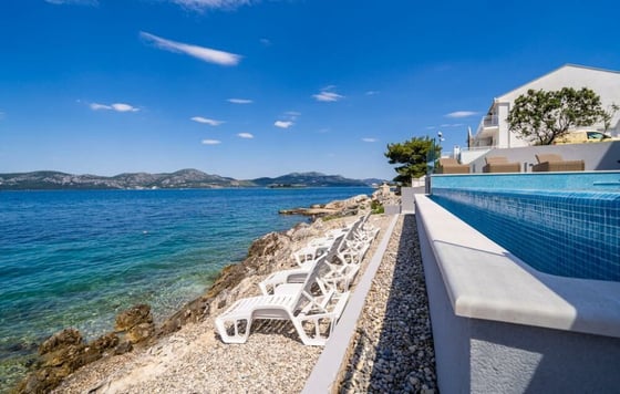Absolutely stunning villa next to the beachline, swimming po, picture 17