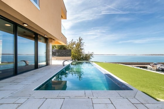 Stunning 1st line designer villa near Zadar!, picture 2