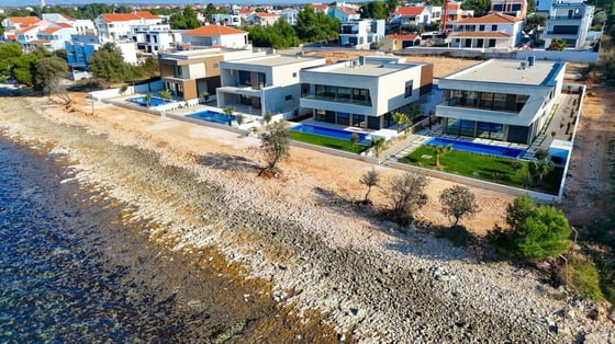 Extraordinary offer of the 1st line modern villa in Zadar ar, picture 1