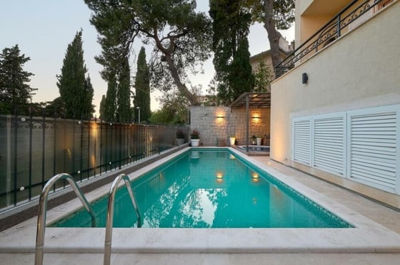 Exceptional classical style villa in Split, with swimming po, picture 4