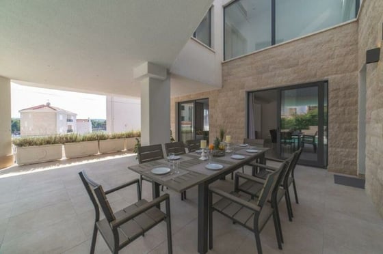 Phenomenal new villa on Ciovo, 50 meters from the beach only, picture 13