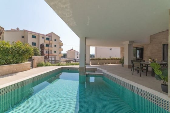 Phenomenal new villa on Ciovo, 50 meters from the beach only, picture 9