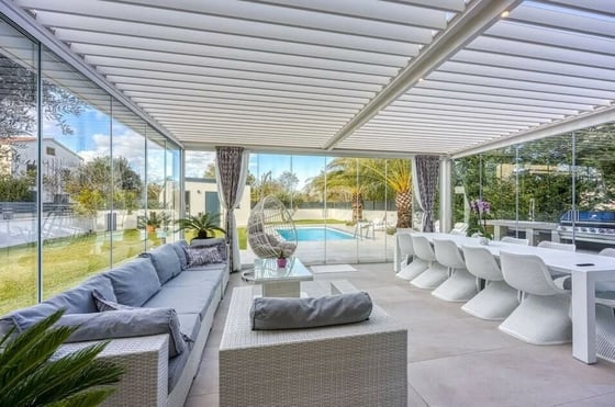 Impressive light and bright villa in popular Rovinj, for sal, picture 1