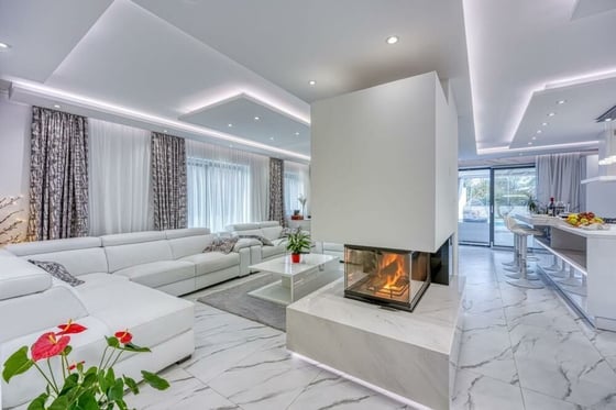 Impressive light and bright villa in popular Rovinj, for sal, picture 9