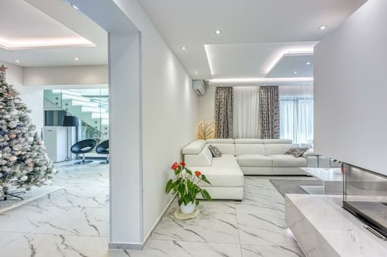 Impressive light and bright villa in popular Rovinj, for sal, picture 10