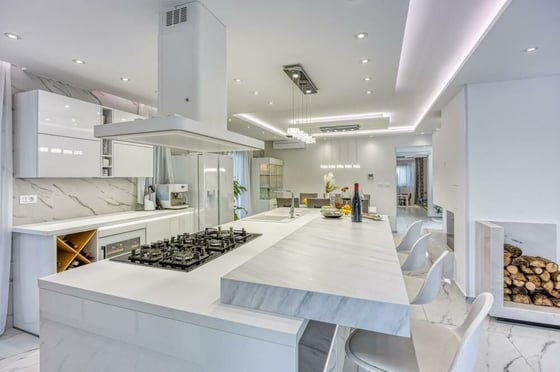 Impressive light and bright villa in popular Rovinj, for sal, picture 18