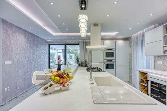 Impressive light and bright villa in popular Rovinj, for sal, picture 17