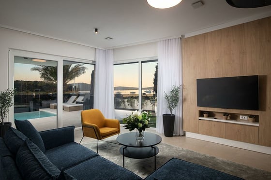 Ultramodern villa in Medulin on the 1st line to the sea, for, picture 24