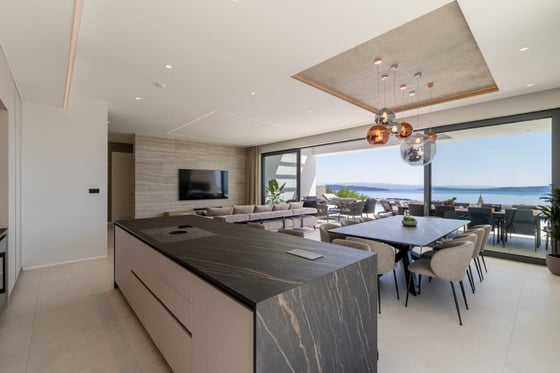 Exceptional modern villa with panoramic sea views near Split, picture 24