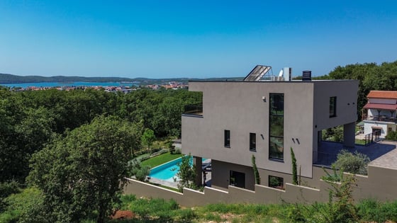 Luxury villa in Medulin, with sea views, for sale, picture 1