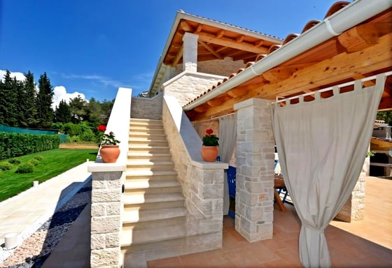 Rustic house with swimming pool in Porec area, 2km from the, picture 3