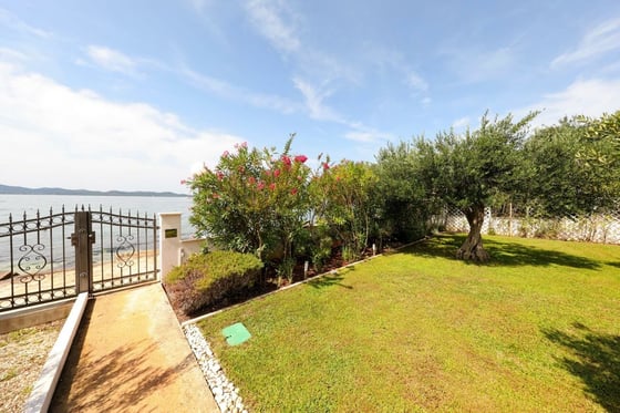 Wonderful 1st line villa in Zadar area, for sale, picture 8