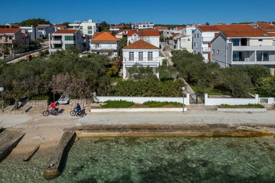 Wonderful 1st line villa in Zadar area, for sale, picture 13