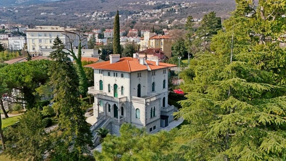Impressive Austro-Hungarian Villa in Lovran, 1st line to the, picture 10
