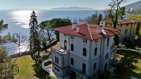 Impressive Austro-Hungarian Villa in Lovran, 1st line to the, picture 1