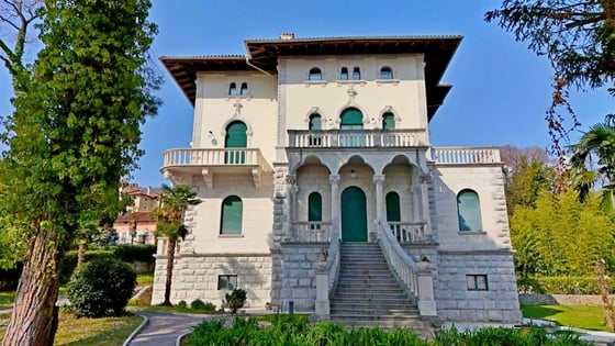 Impressive Austro-Hungarian Villa in Lovran, 1st line to the, picture 3