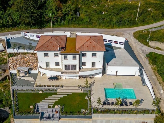 Expansive villa with magnificent sea views over Opatija, for, picture 2