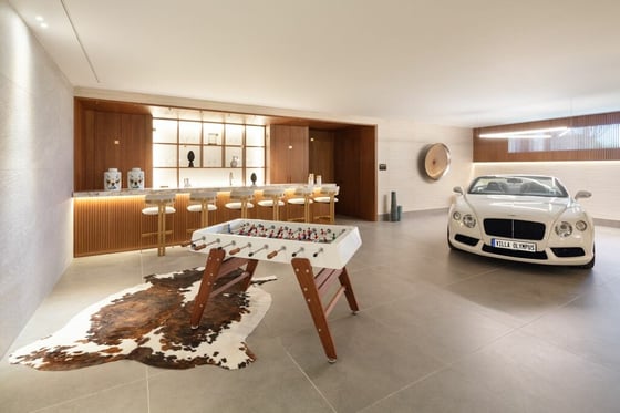 This luxurious resort/style villa is nestled with 24security, picture 18