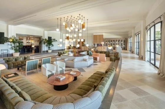 Exceptionally Designed Mansion Captivates With Its Elegance, picture 6