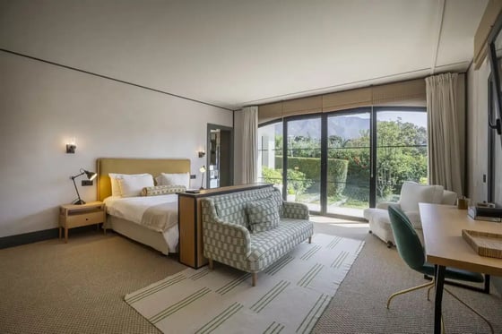 Exceptionally Designed Mansion Captivates With Its Elegance, picture 7