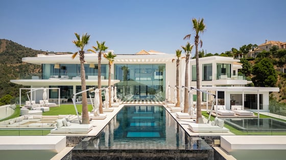 Discover an extraordinary masterpice contemporary residence, picture 1