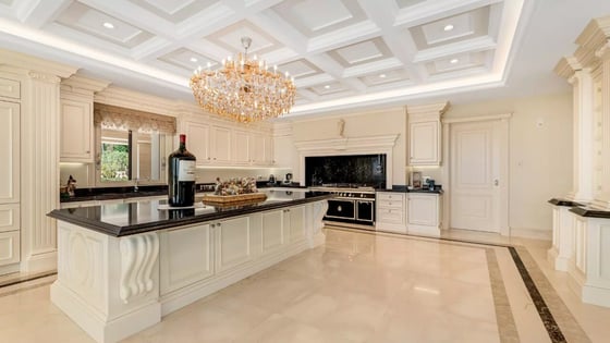 An Architectural Masterpiece in Marbella with 24h security, picture 12