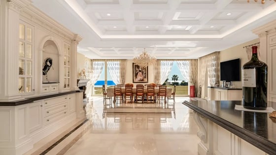 An Architectural Masterpiece in Marbella with 24h security, picture 10