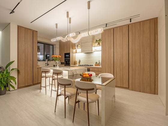 Fully Renovated | Corner Plot | Luxury Living, picture 9