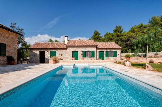 Authentic Dalmatian hacienda on the island of Hvar just 800, picture 7