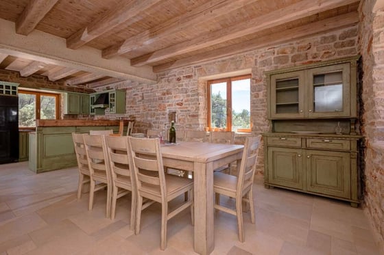 Authentic Dalmatian hacienda on the island of Hvar just 800, picture 10