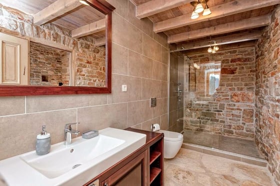 Authentic Dalmatian hacienda on the island of Hvar just 800, picture 25