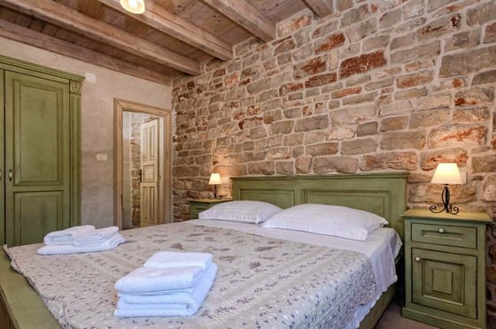 Authentic Dalmatian hacienda on the island of Hvar just 800, picture 19