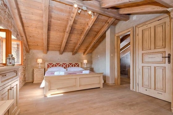 Authentic Dalmatian hacienda on the island of Hvar just 800, picture 14