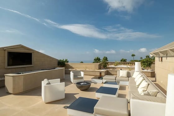 An architecturally unique, south-facing property in Marbella, picture 17