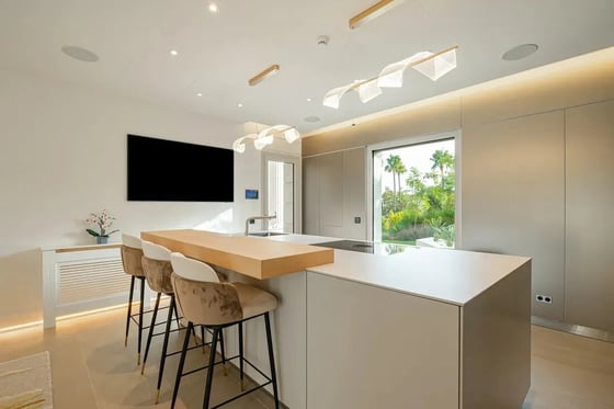 An architecturally unique, south-facing property in Marbella, picture 10
