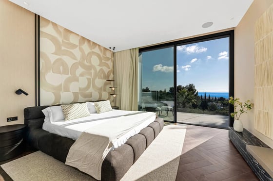 An Extraordinary Bespoke Villa with Sea Views in Marbella, picture 13