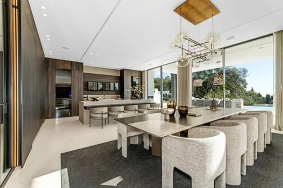 An Extraordinary Bespoke Villa with Sea Views in Marbella, picture 8