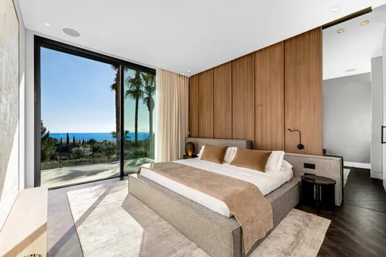 An Extraordinary Bespoke Villa with Sea Views in Marbella, picture 14
