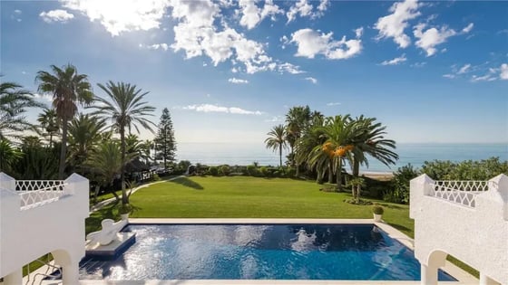 Iconic Frontline Beach Estate with Private Beach Access, picture 5