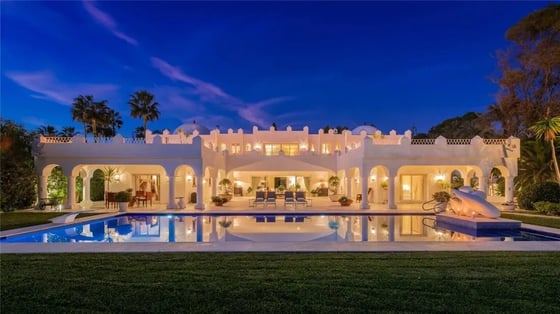 Iconic Frontline Beach Estate with Private Beach Access, picture 17