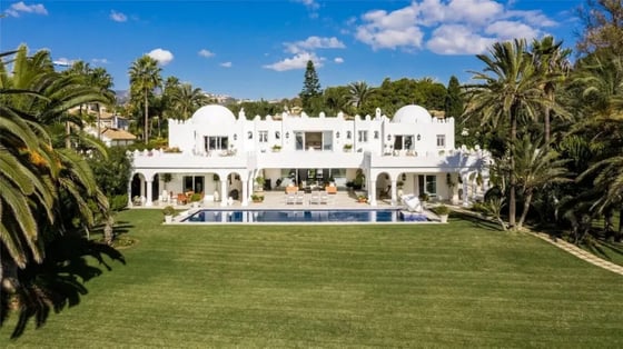 Iconic Frontline Beach Estate with Private Beach Access, picture 18