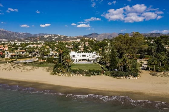 Iconic Frontline Beach Estate with Private Beach Access, picture 20