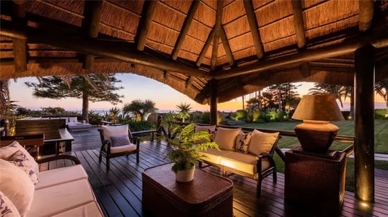 Iconic Frontline Beach Estate with Private Beach Access, picture 14