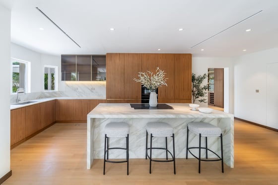 Stunning Brand New | With Pool | Vacant and Ready, picture 6