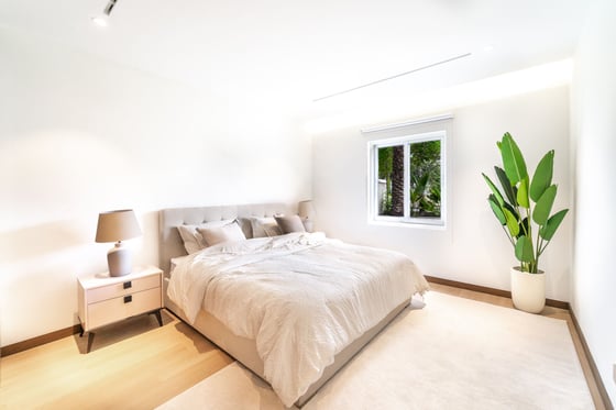 Stunning Brand New | With Pool | Vacant and Ready, picture 14