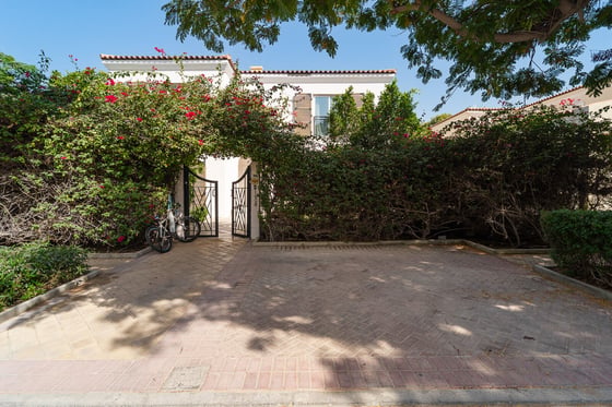 Exclusive | Large Plot | Private Pool..., picture 18