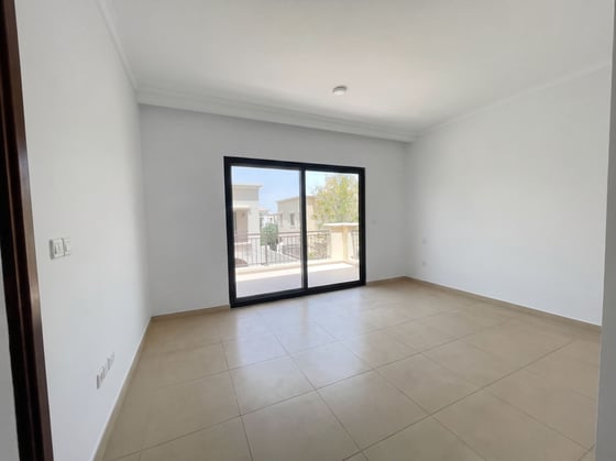 Open Living | Well Connected | Spacious., picture 6