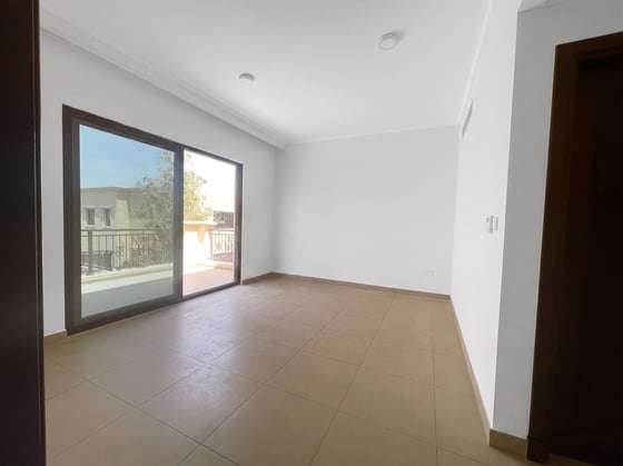 Open Living | Well Connected | Spacious., picture 10