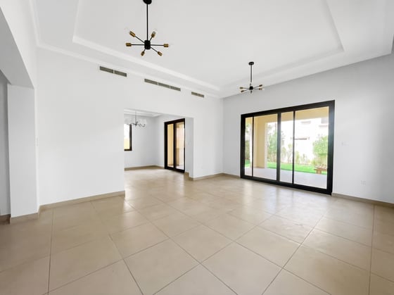 Open Living | Well Connected | Spacious., picture 2