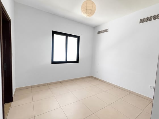 Open Living | Well Connected | Spacious., picture 8